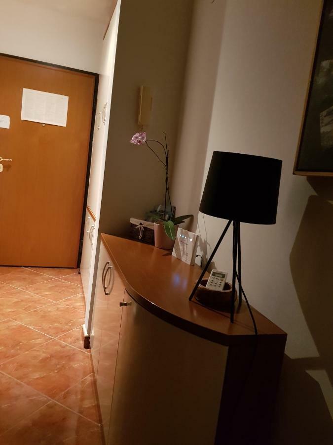 Studio Legend Ровінь Екстер'єр фото